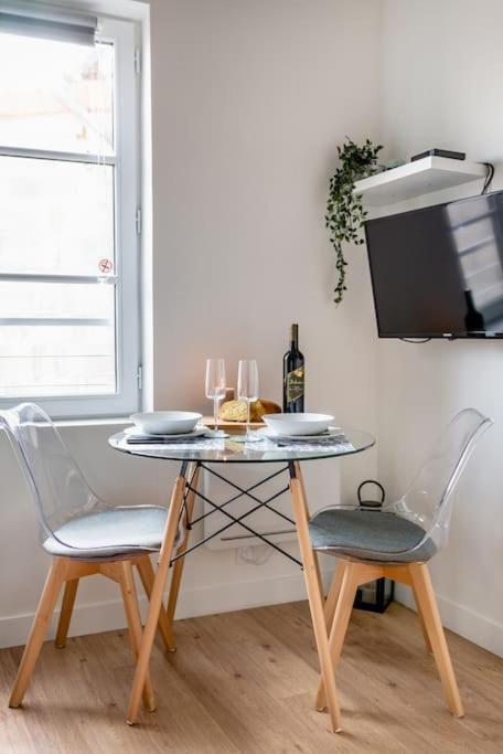 Apartament L'Imperial - St Genis Centre Saint-Genis-Laval Zewnętrze zdjęcie